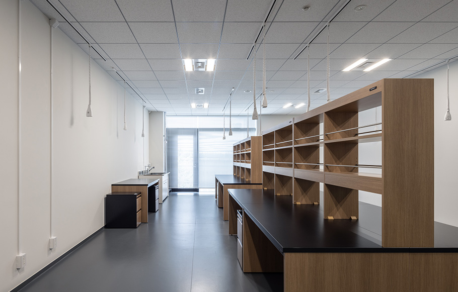 新産業創造拠点