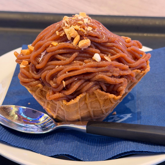 【秋限定スイーツ】モンブランミルクソフト販売中！