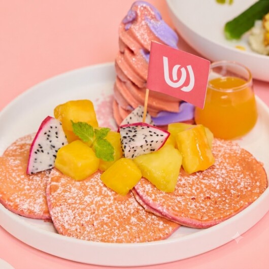 ワンダリアカフェより新メニューのパンケーキのご紹介